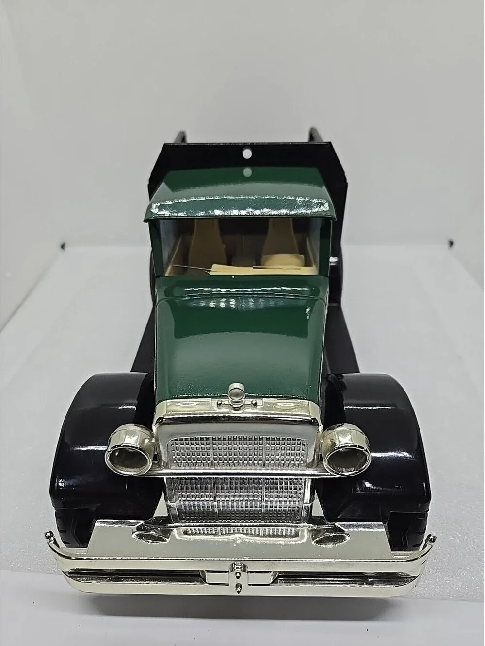 NYLINT COAL AND GRAVEL 1990 CLASSIC COLLECTOR SERIES 3050 DUMP TRUCK.